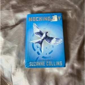 Mockingjay by Suzanne Collins